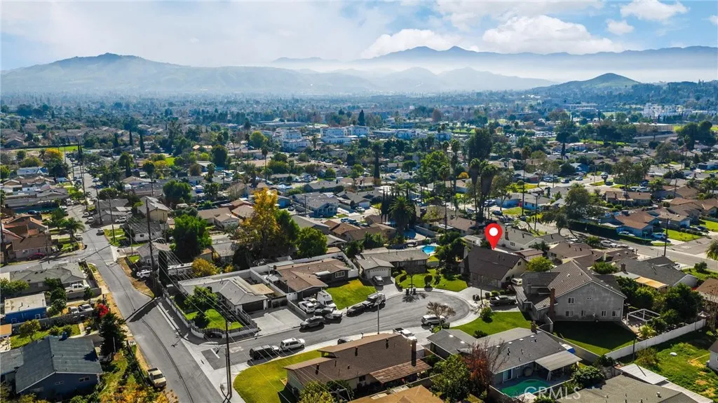 11196 Rogers Street, Riverside, California 92505 home-pic-27